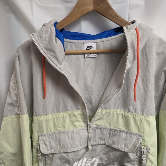 Nike AIR men's pullover windbreaker. EUC medium - Picture 5 of 6